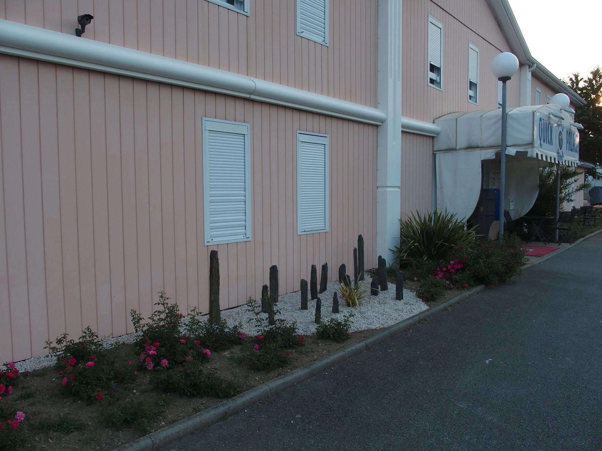 Quick Palace Vannes Dış mekan fotoğraf